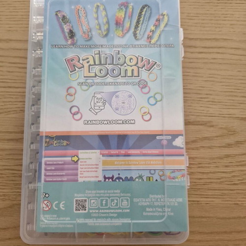 Rainbow Loom craft kit like new, bracelet making set