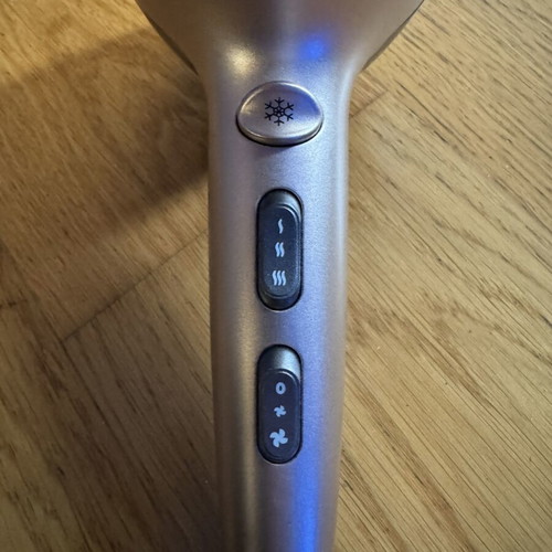 Christina Aguilera Hairdryer 2200W used with Paris Hilton brush gift