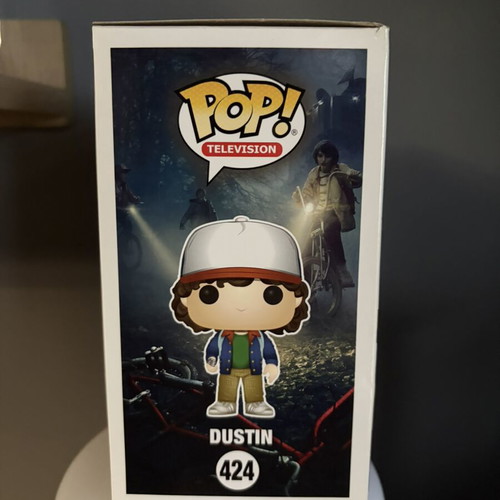 Dustin #424 Stranger Things Funko Pop like new
