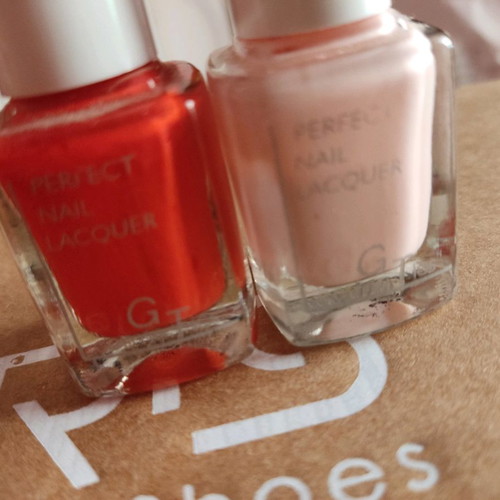 Nail polish used and new, pack of 6 pieces