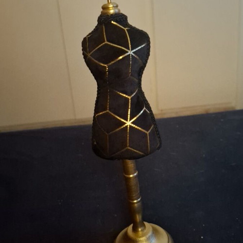 Jewelry stands set of 2, like new, black and pink, 6 positions each
