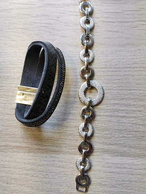 Bracelet set like new, two pieces