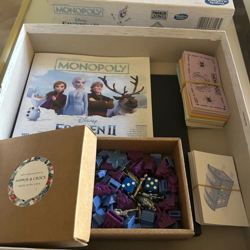 Monopoly Frozen board game rare English edition like new