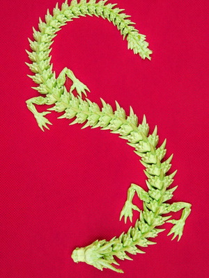 3D Dragon Toy new with articulated body, green plastic