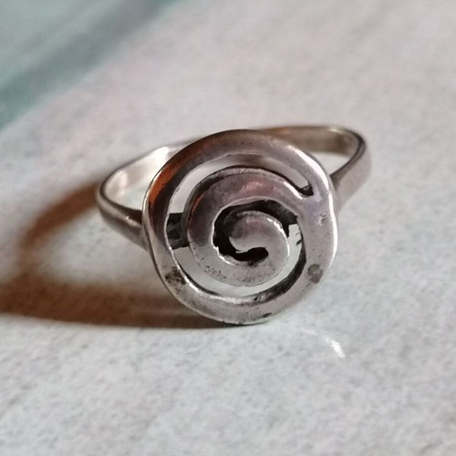 Silver 925 spiral ring new no 58 (US 8 1/4)