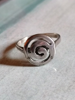 Silver 925 spiral ring new no 58 (US 8 1/4)