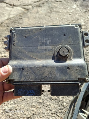 Suzuki Swift 1.3cc engine control unit