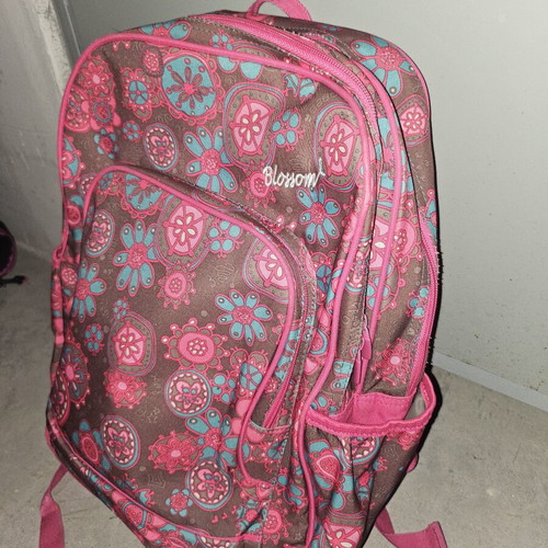 Blossom backpack with three compartments
