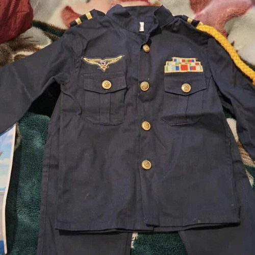 Pilot carnival costume like new, 4-5 years old