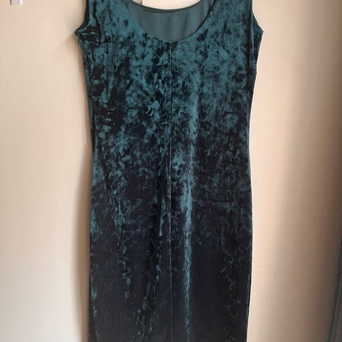 Velvet dress Bill Cost like new, green, size M
