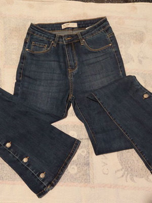 Jeans flared with metallic buttons, size S, blue, new