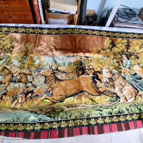 Wall kilim used, dimensions 1.80x1.14 with slight pull