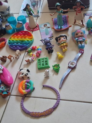 Assorted toy set, pack