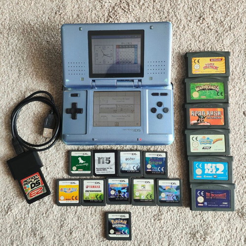 Nintendo DS used console with 16 rom games included