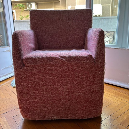 Armchair with wheels used, ideal for office chair
