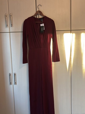 Mi-Ro Women's Jumpsuit new, size 42, burgundy