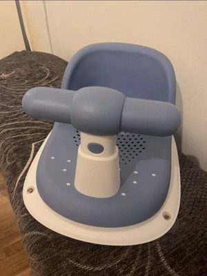 Baby Motor Bath like new, suitable for 6 months and up