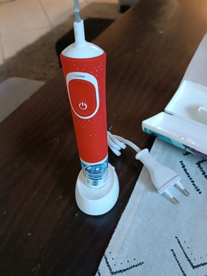 Electric toothbrush slightly used