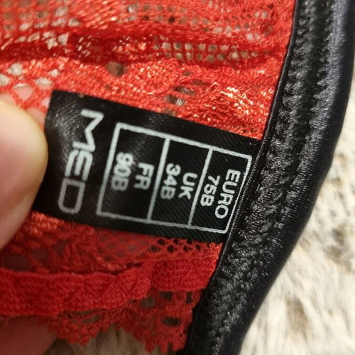 Med bralets used, 2 pieces, size small, black and red