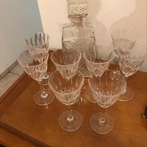 Crystal wine glass set with decanter, like new