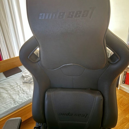 Anda Seat Gaming Chair Dark Knight Premium Carbon Black XL like new, leatherette