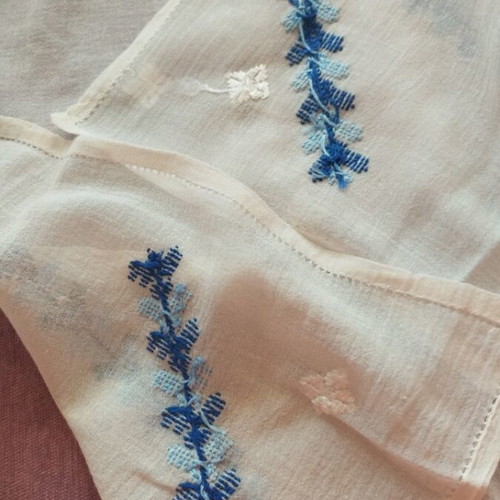 Handmade Embroidered Table Linen Set 5 Pieces Traditional Blue Motif
