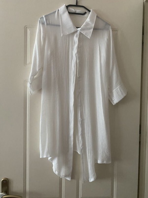 White Long Shirt Tunic Plissé used, size XS
