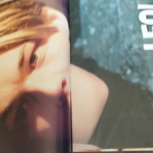 Dicapriomania magazine tribute like new with cards and stickers