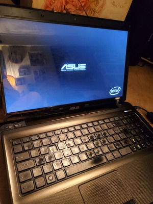 Asus laptop μεταχειρισμένο με i5, 8GB RAM, SSD 250GB, χωρίς τροφοδοτικό