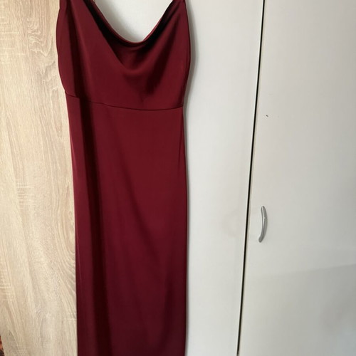 Vila No42 midi dress satin fabric adjustable straps like new, burgundy