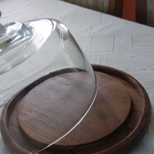 Cheese dish like new with wooden base and glass lid