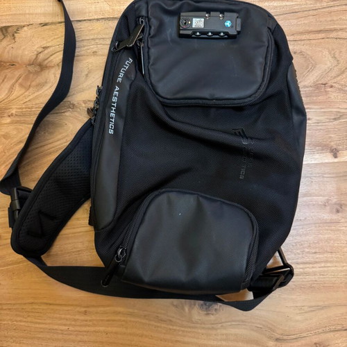 Bange bag used, black crossbody chest-shoulder bag with wear