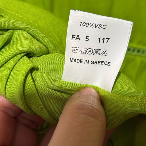 Green blouse like new, size M
