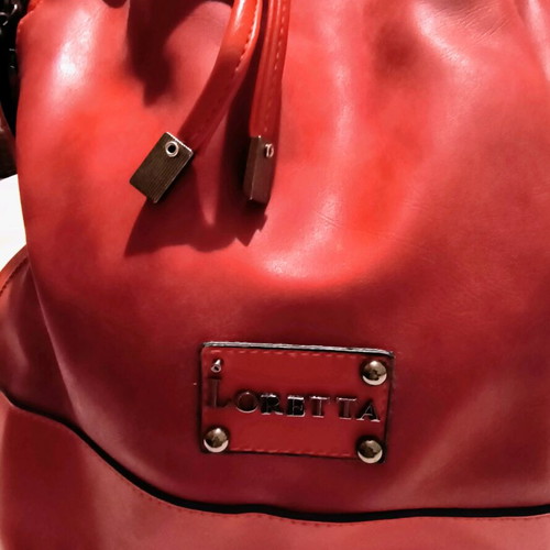 Loretta drawstring bag large, like new, red