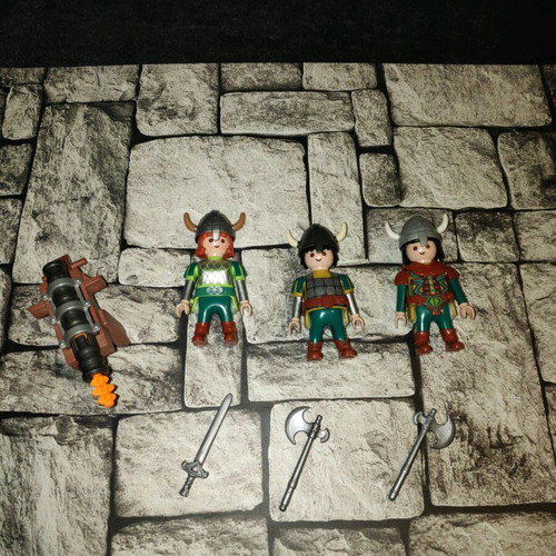 Playmobil dwarfs like new, set with 3 figures and cannon