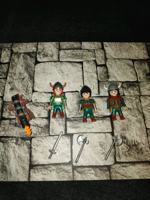 Playmobil dwarfs like new, set with 3 figures and cannon
