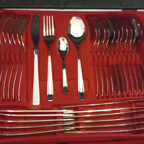 Sciola Cutlery Set 18/10 Stainless Steel Made in Italy with Case