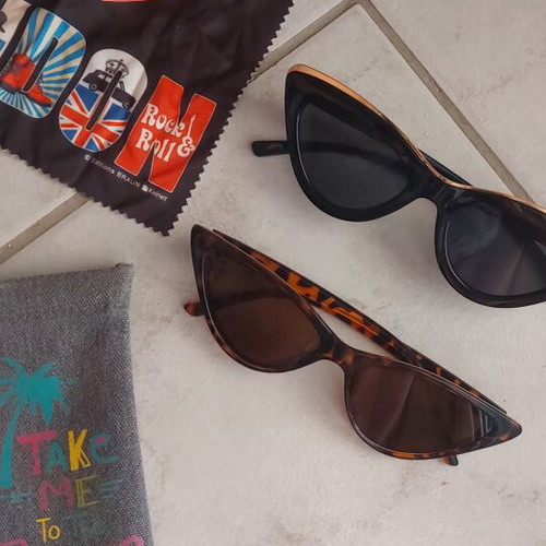 Shein butterfly sunglasses set of 2 with case new