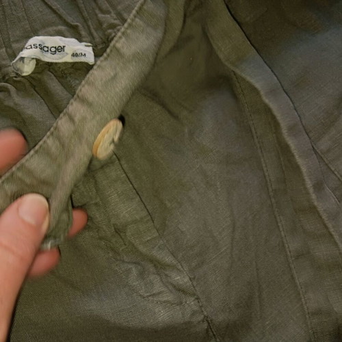 Passager linen shorts khaki like new, size M