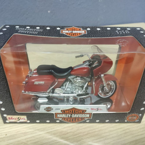 Maisto Harley-Davidson FLTR Road Glide 2000 FL scale model 1/18