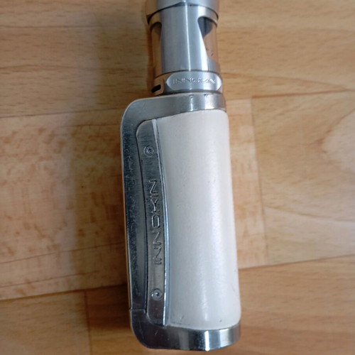 Electric cigarette used, like new, good working condition
