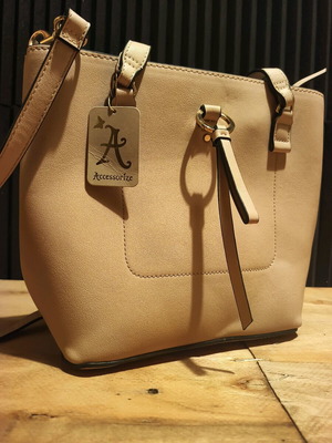 Accessorize beige shoulder bag medium with detachable strap new