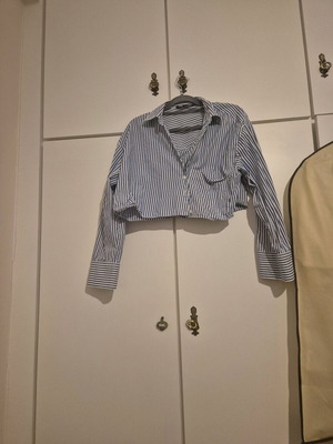 Zara райе crop риза XL, като нова, бяла и синя