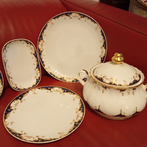 Wunsiedel Bavaria Porcelain 60-piece serving set new with gold