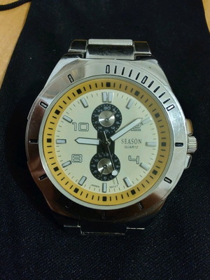 Ρολόι χειρός Season Quartz σε καλή κατάσταση, ασημί