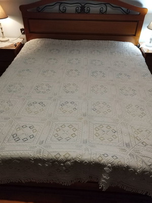 Crocheted blanket new for double bed with fringes