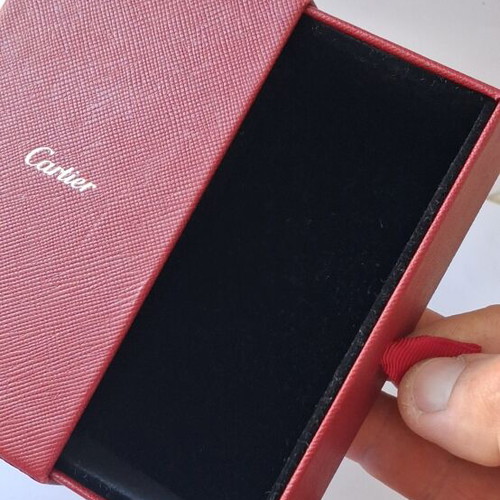 Box Watches Cartier used, good condition like new