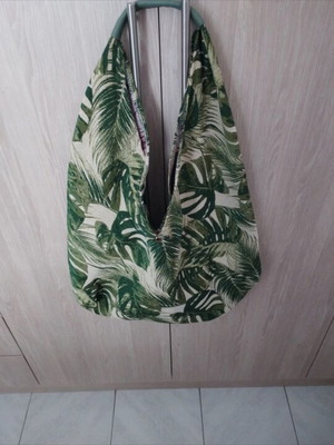 Folli Follie shoulder bag like new with tropical pattern