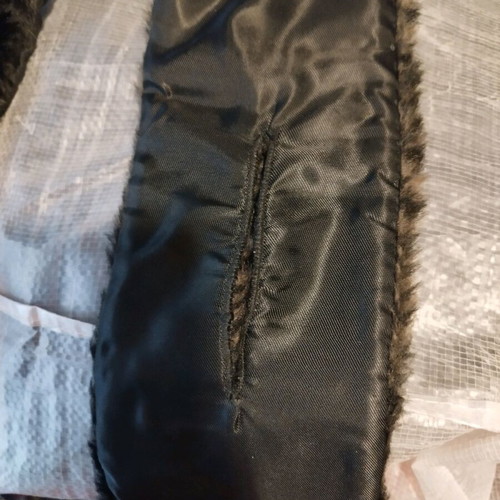 Faux fur neck warmer like new with cut, black and gray