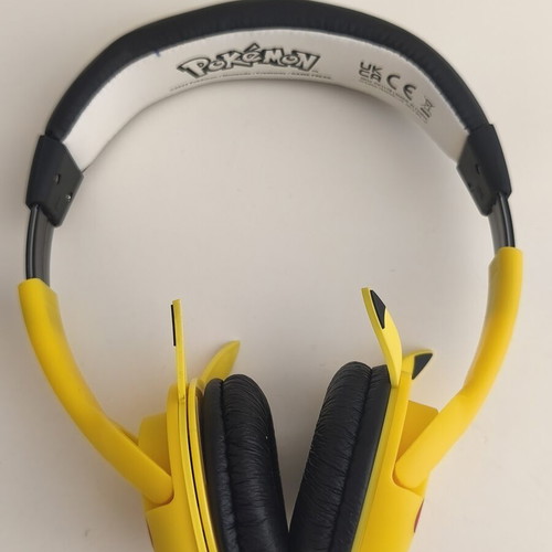 Pokemon Pikachu headphones like new, wired, kids 3-7 years